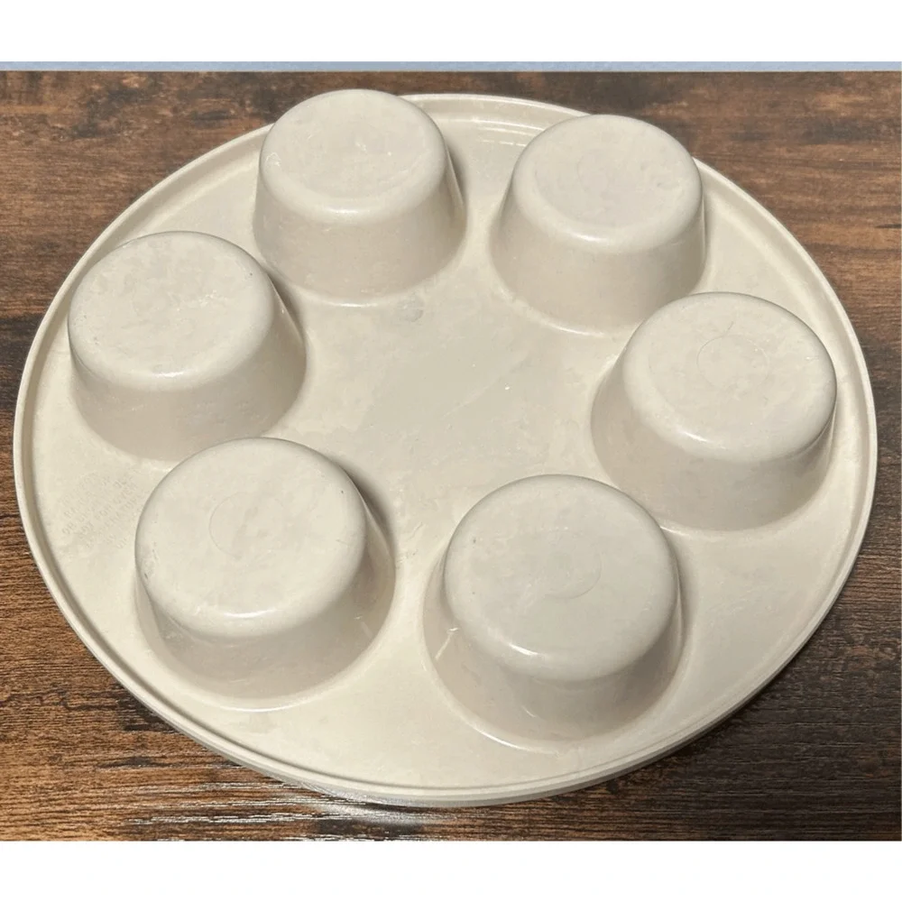 Anchor Hocking Microware Muffin Cupcake Pan PM 447 TI 486 4 Beige Tan 10